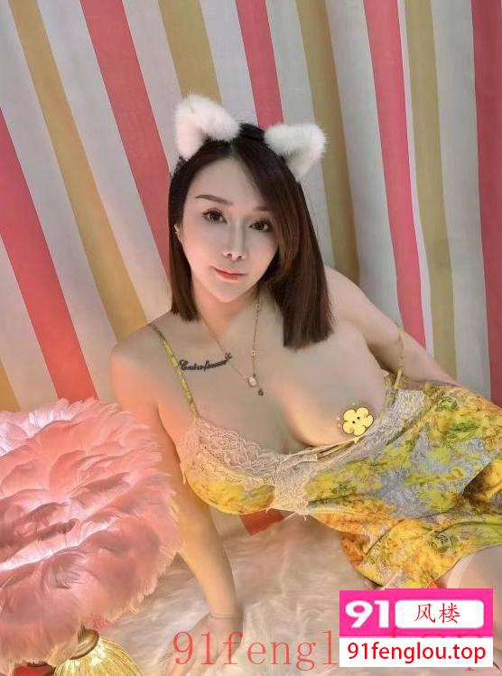 丰满大胸颜值老妹