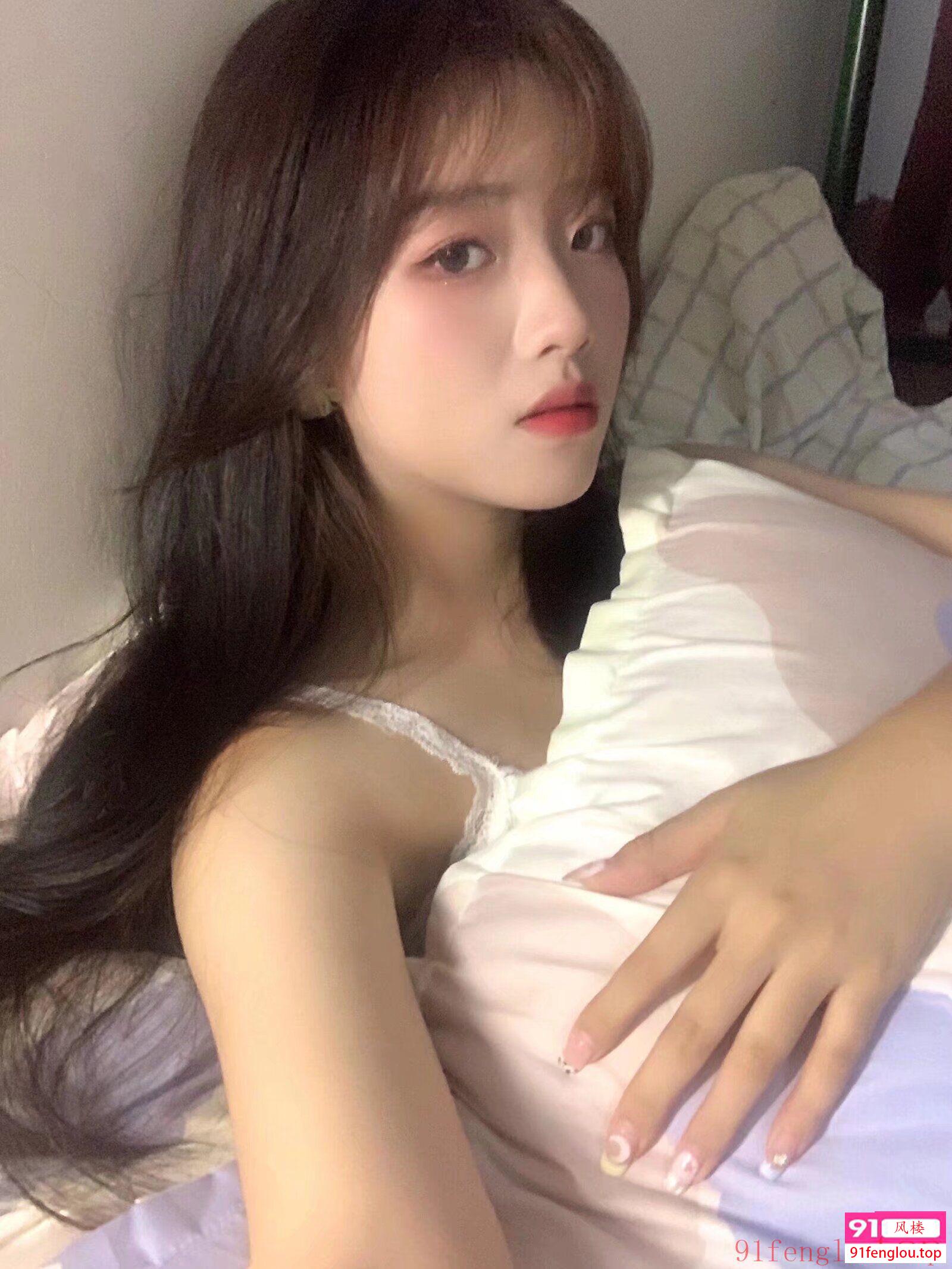 巨乳风骚可后入的熟女