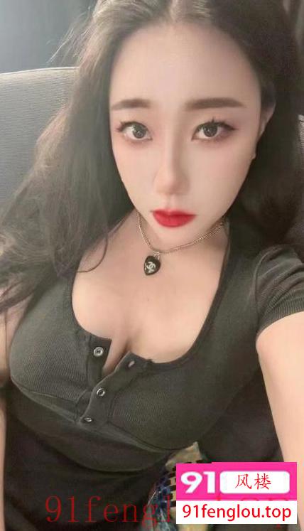 D奶喷水骚女西西