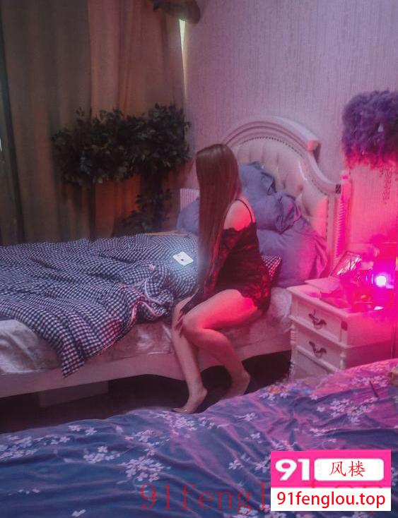 体验科技脸爆肛快乐