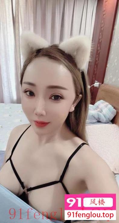 肤白美女敏感会喷水