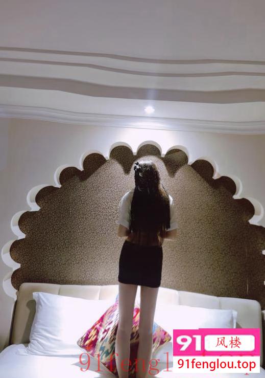 半套深喉小妖精