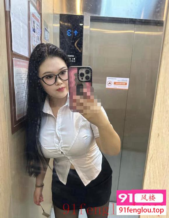 丰臀巨乳小坦克