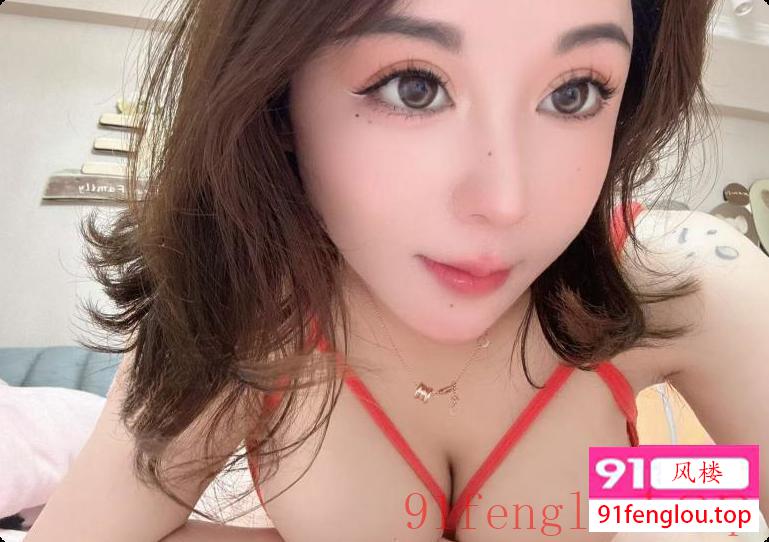 湿吻肤白大波妹