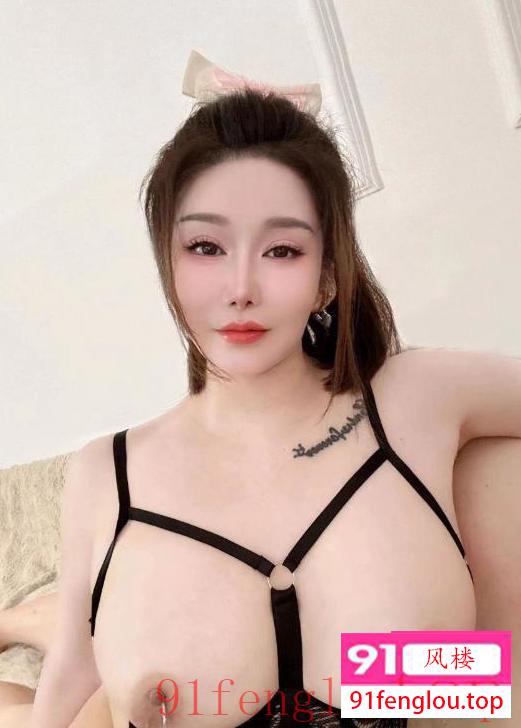 SM大胸翘臀美少妇
