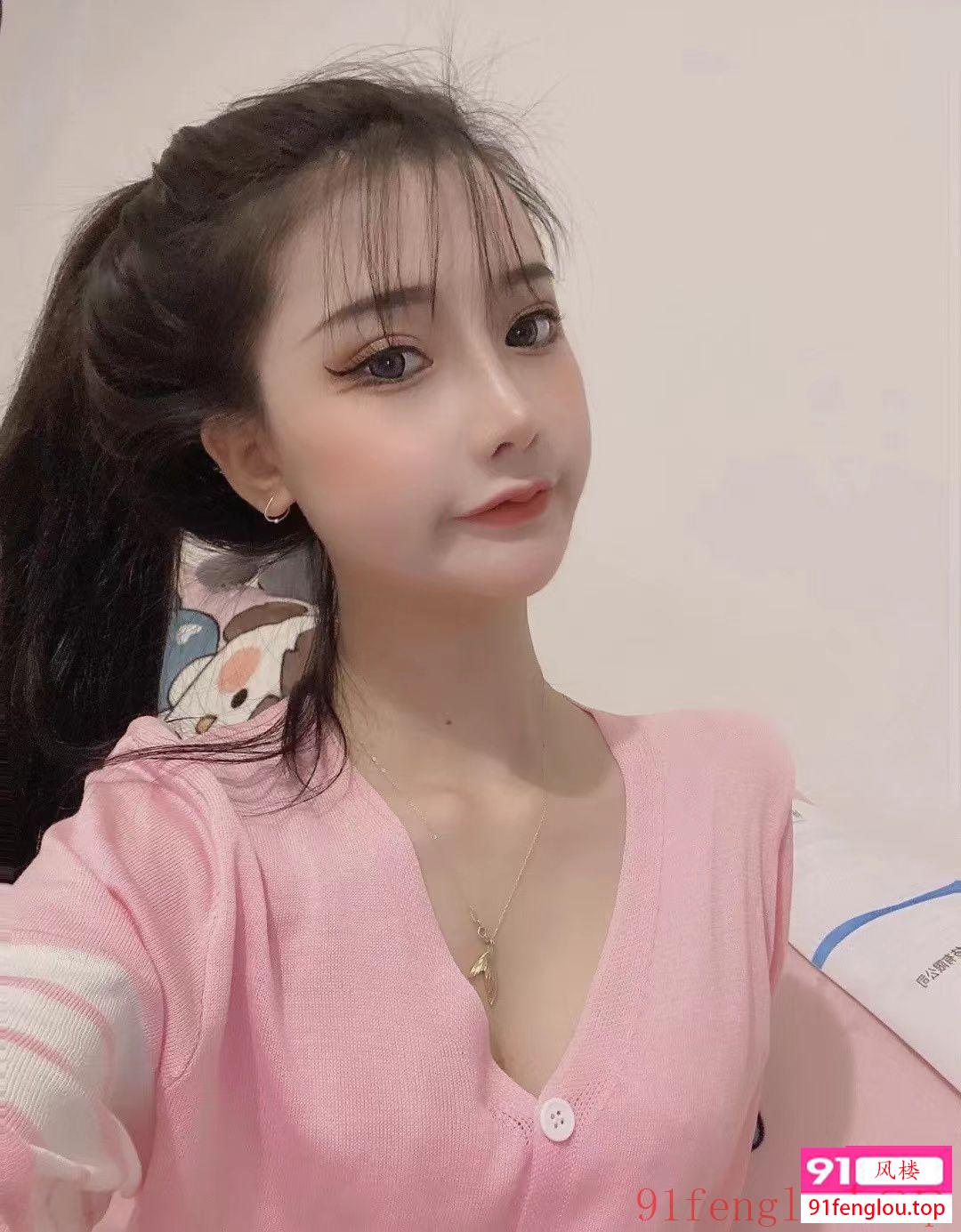 清纯小萝莉带楼兼职外出